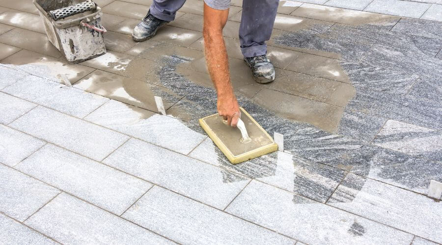 Professional gutter cleaning in Ledbetter, KY